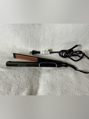 Revlon Black Flat Iron with Copper Plates